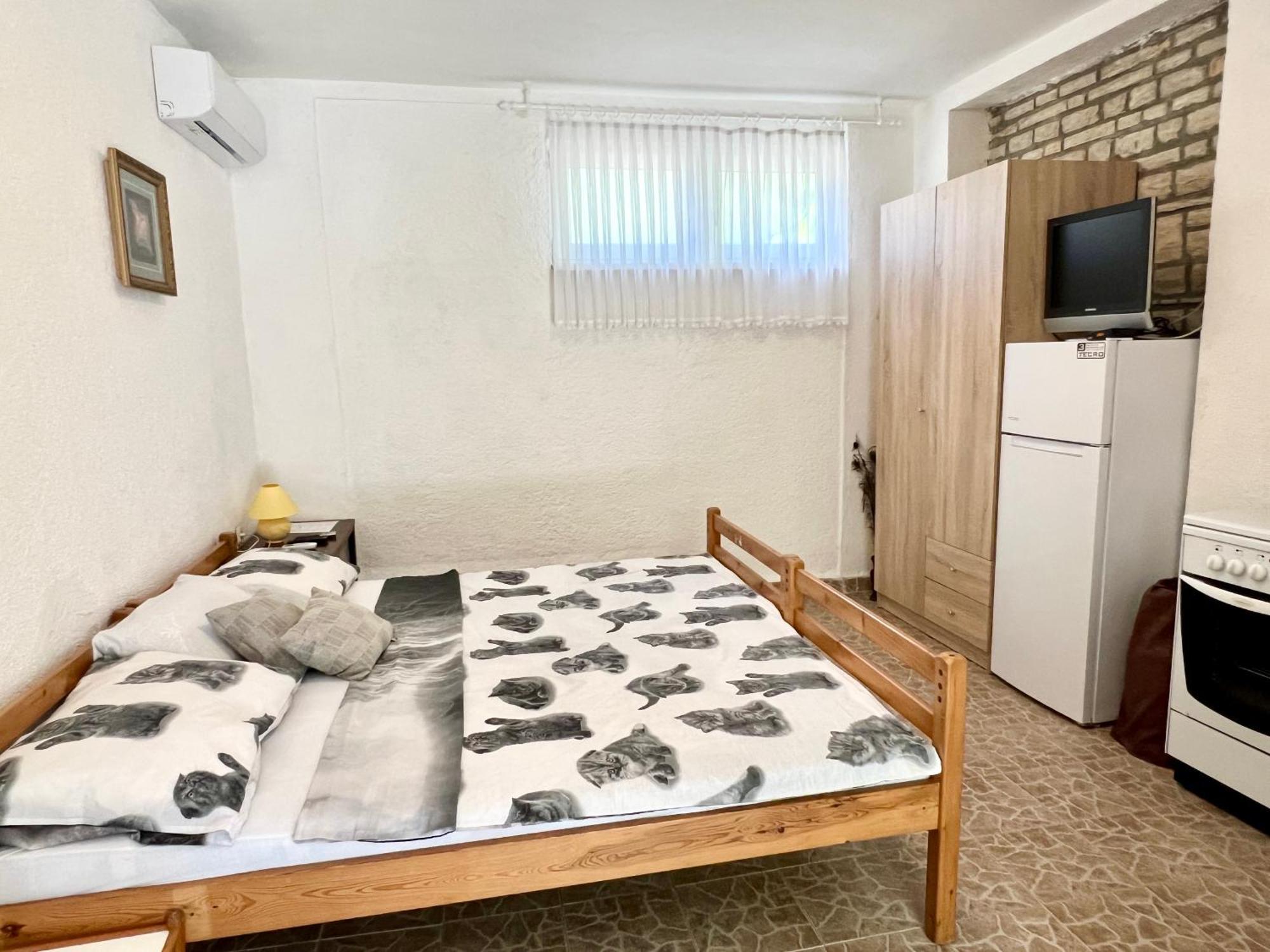 Apartmani Lidija Karin Donji Donji Karin Exterior photo