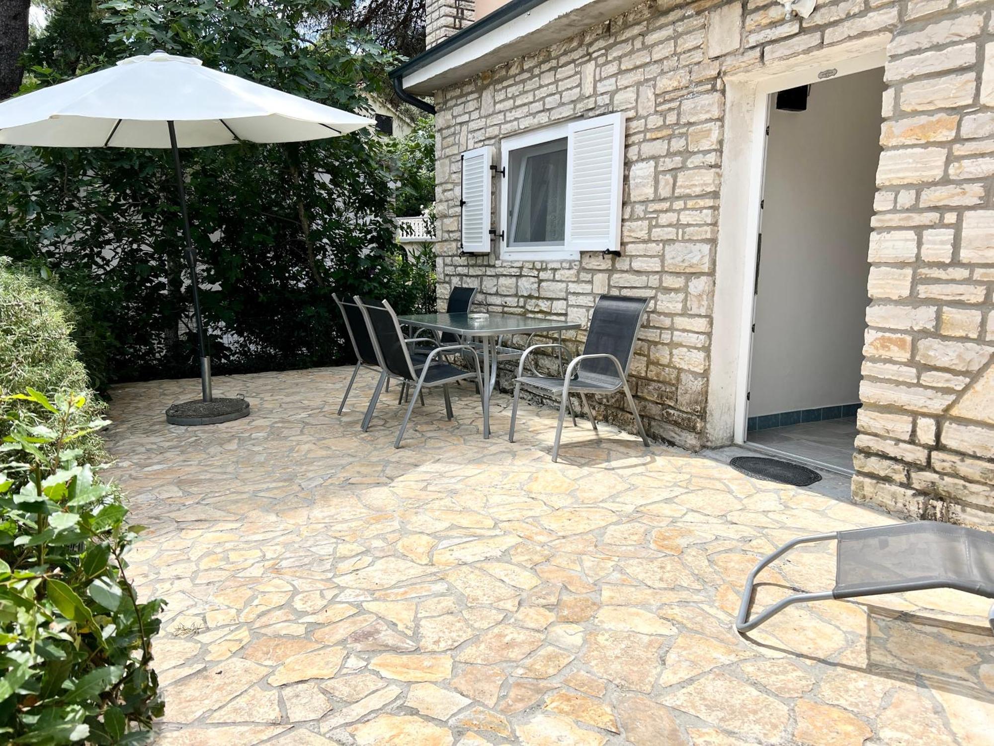 Apartmani Lidija Karin Donji Donji Karin Exterior photo